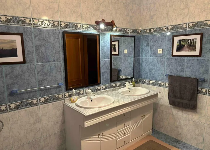 - Caminha, Portugal Bed & Breakfast Caminha